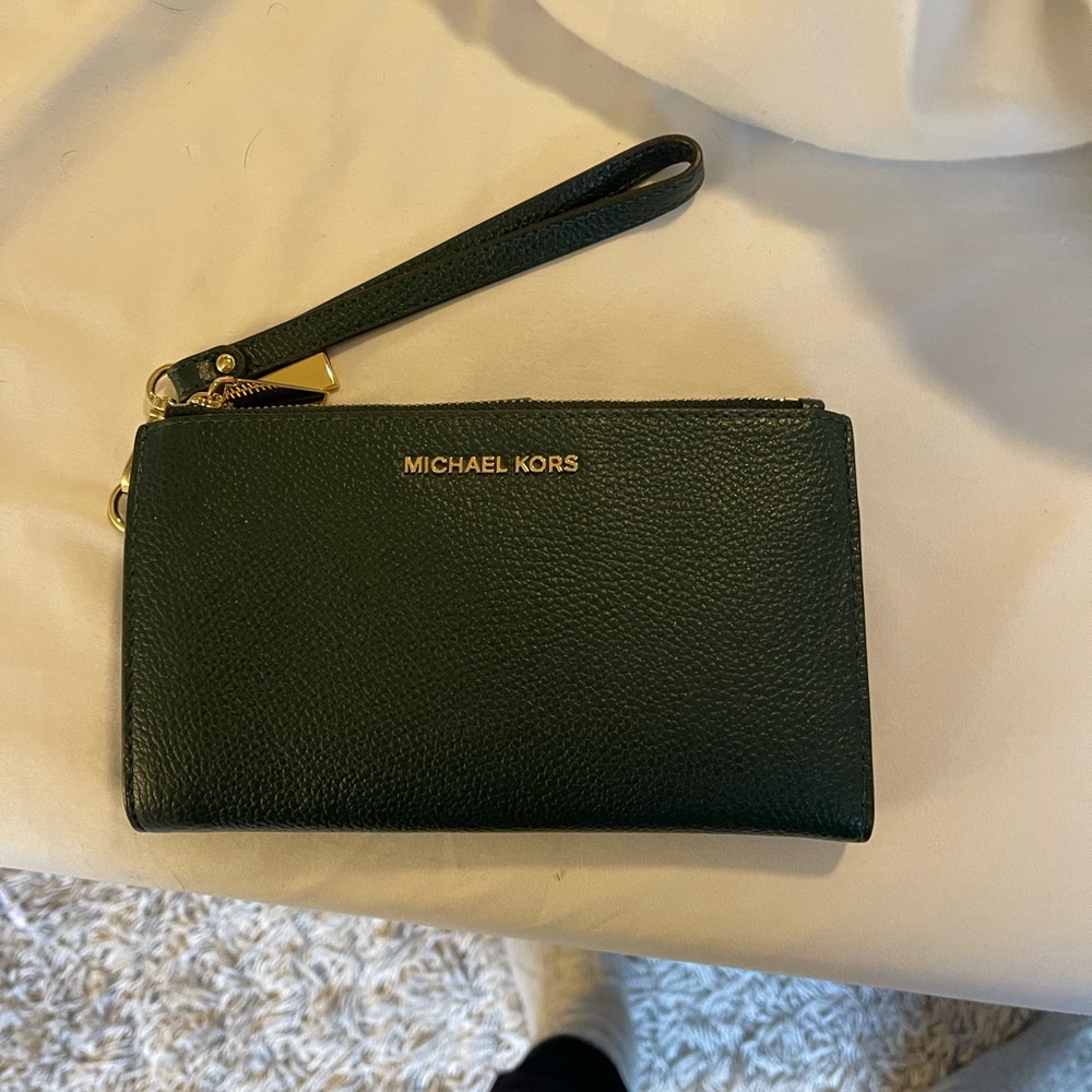 Michael kors wallet